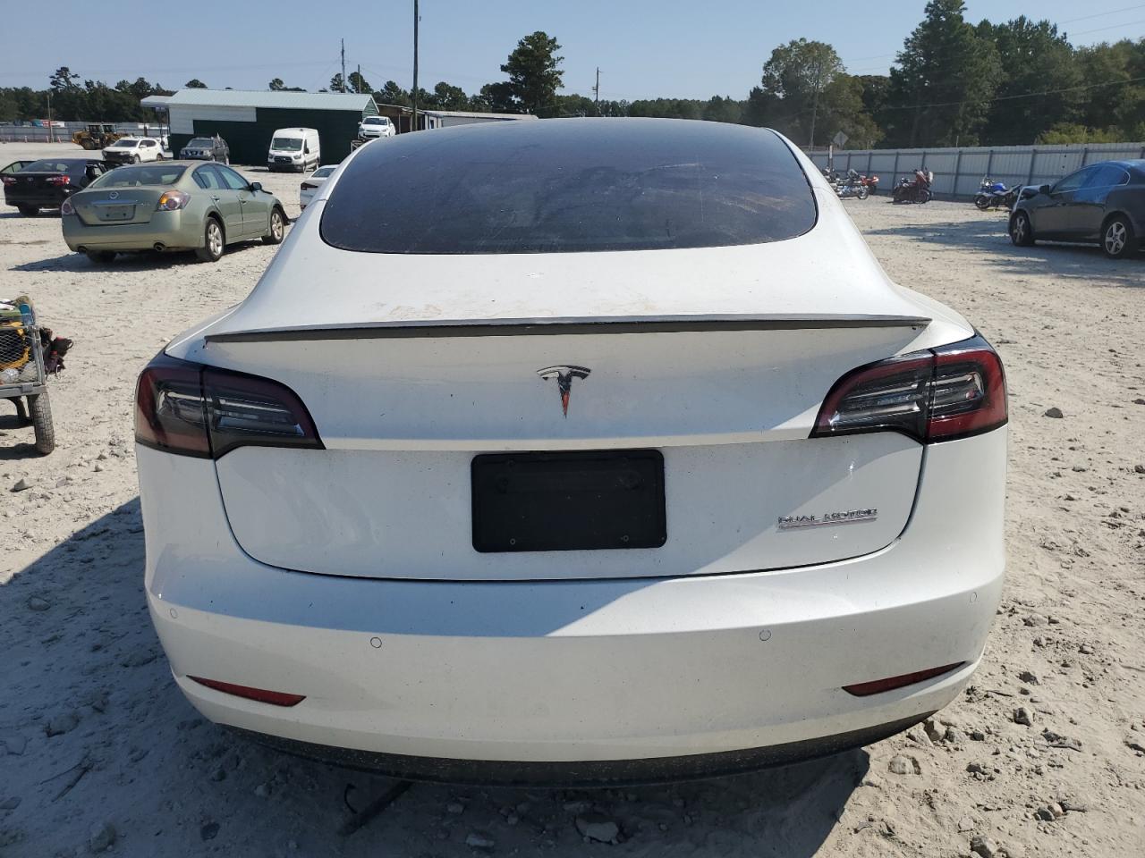 Tesla Model 3 Image 3