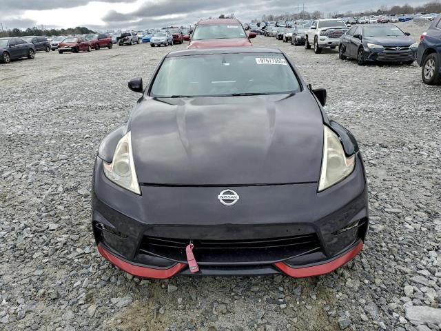 Nissan 370Z Base Image 12