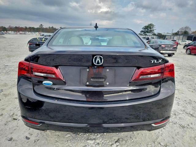 Acura TLX Image 8