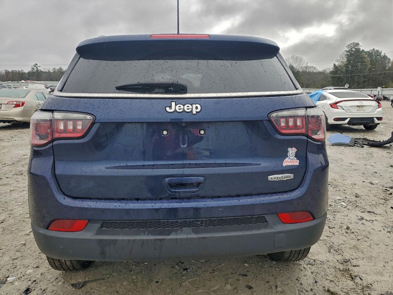 Jeep Compass Latitude Image 9