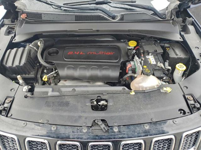 Jeep Compass Latitude Image 2