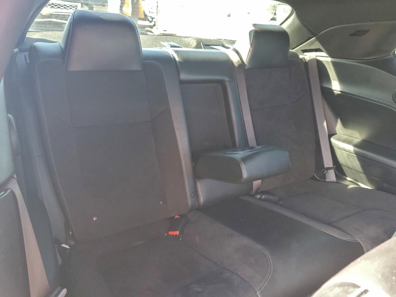 Dodge Challenger R/t Image 8