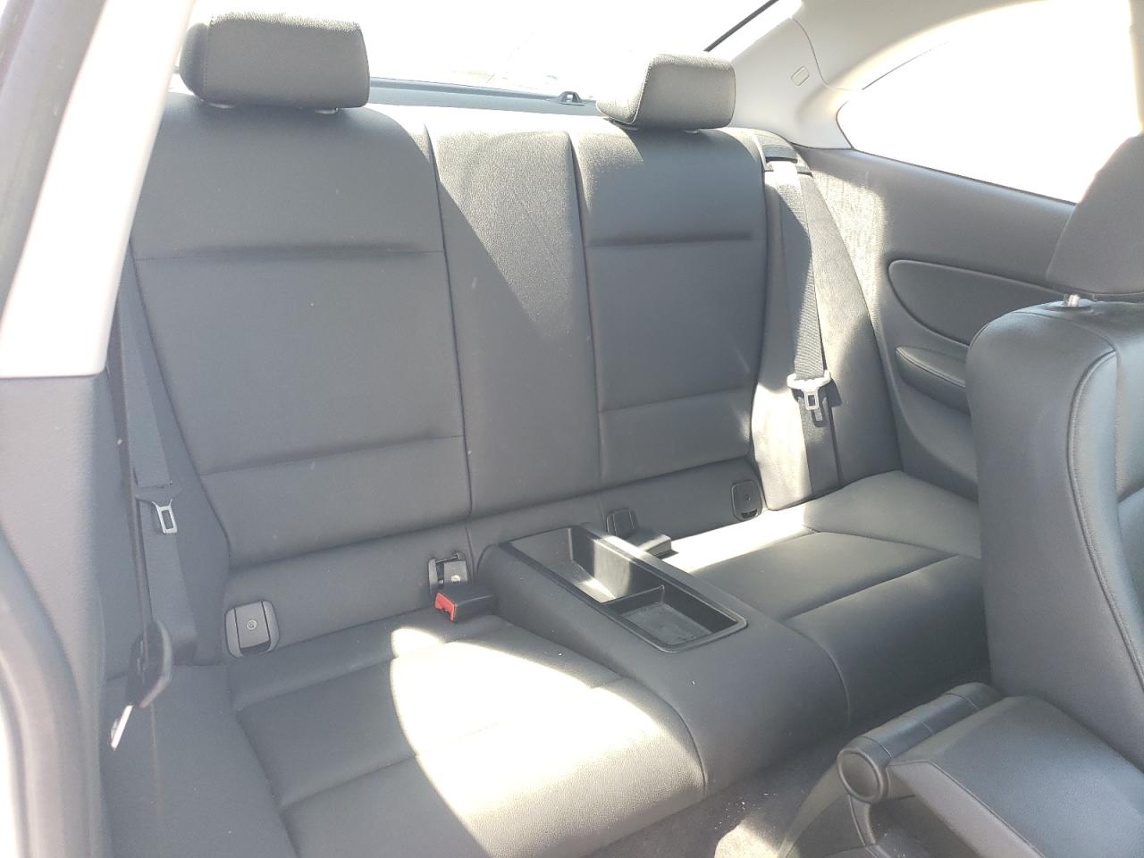 BMW 1 Series I Image 12