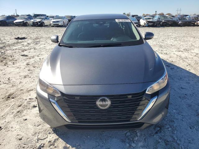 Nissan Sentra S Image 8