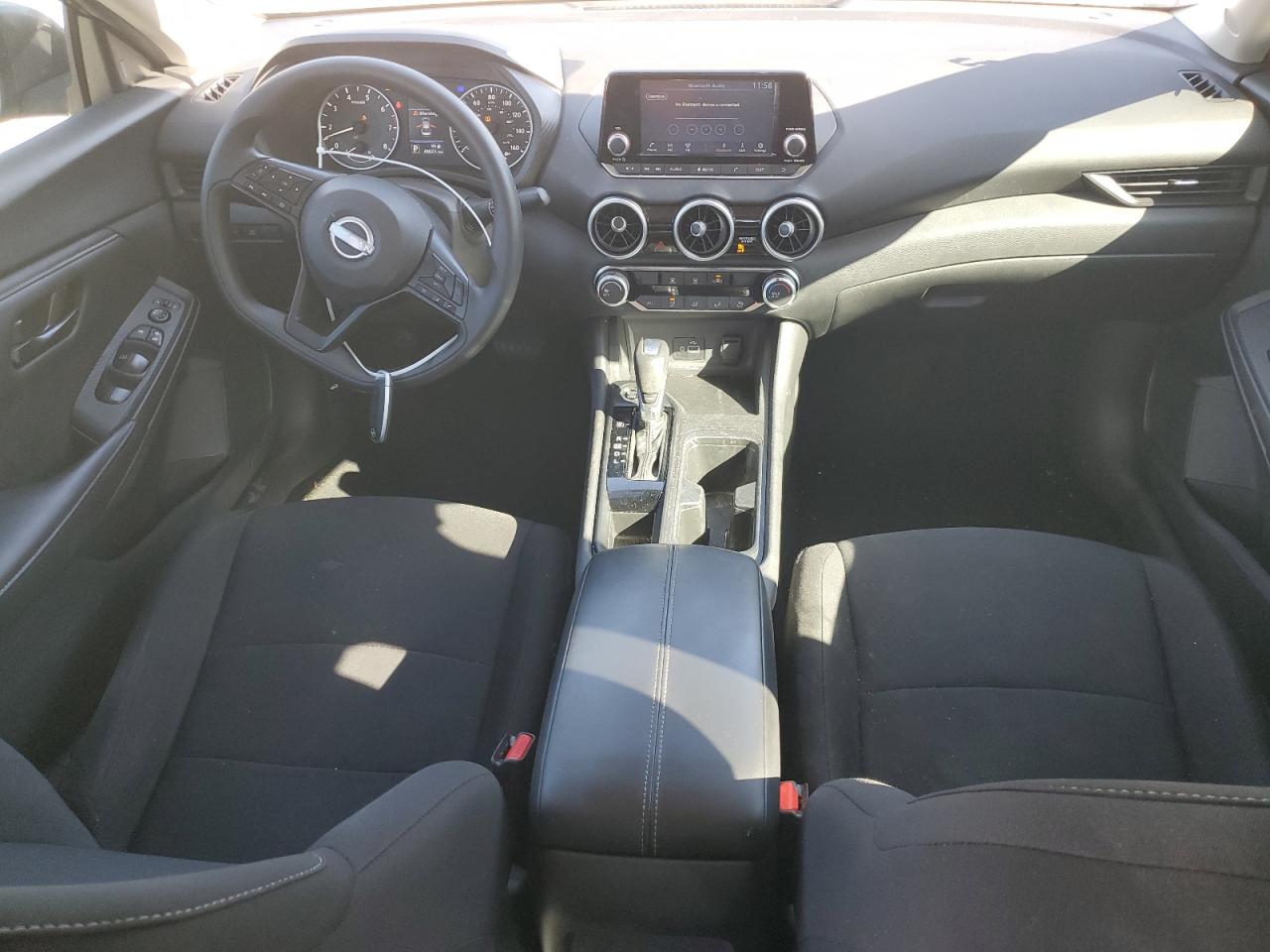 Nissan Sentra S Image 12