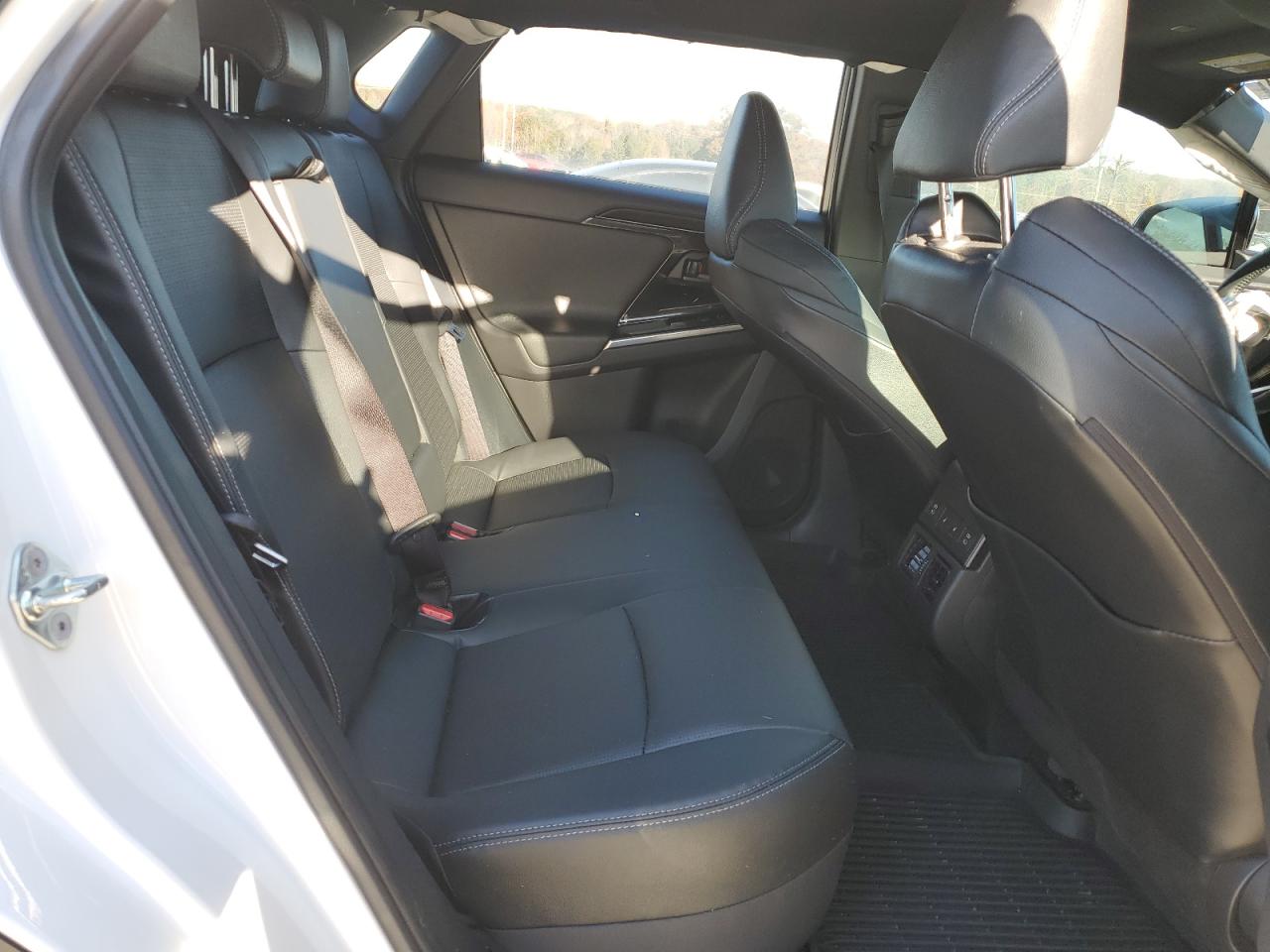 Toyota Bz4x Xle Xle Image 9