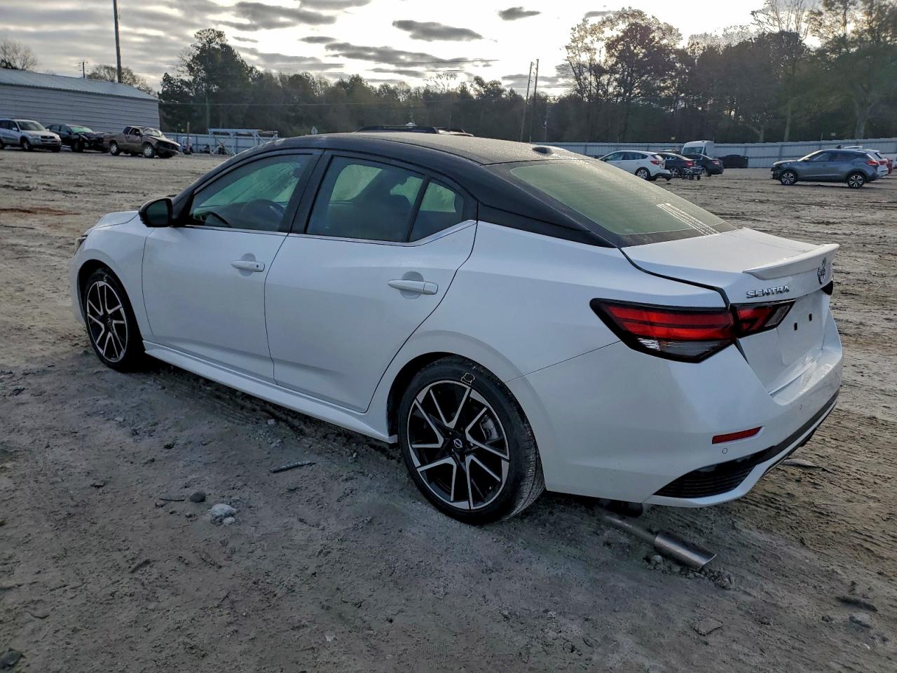 Nissan Sentra Sr Image 3