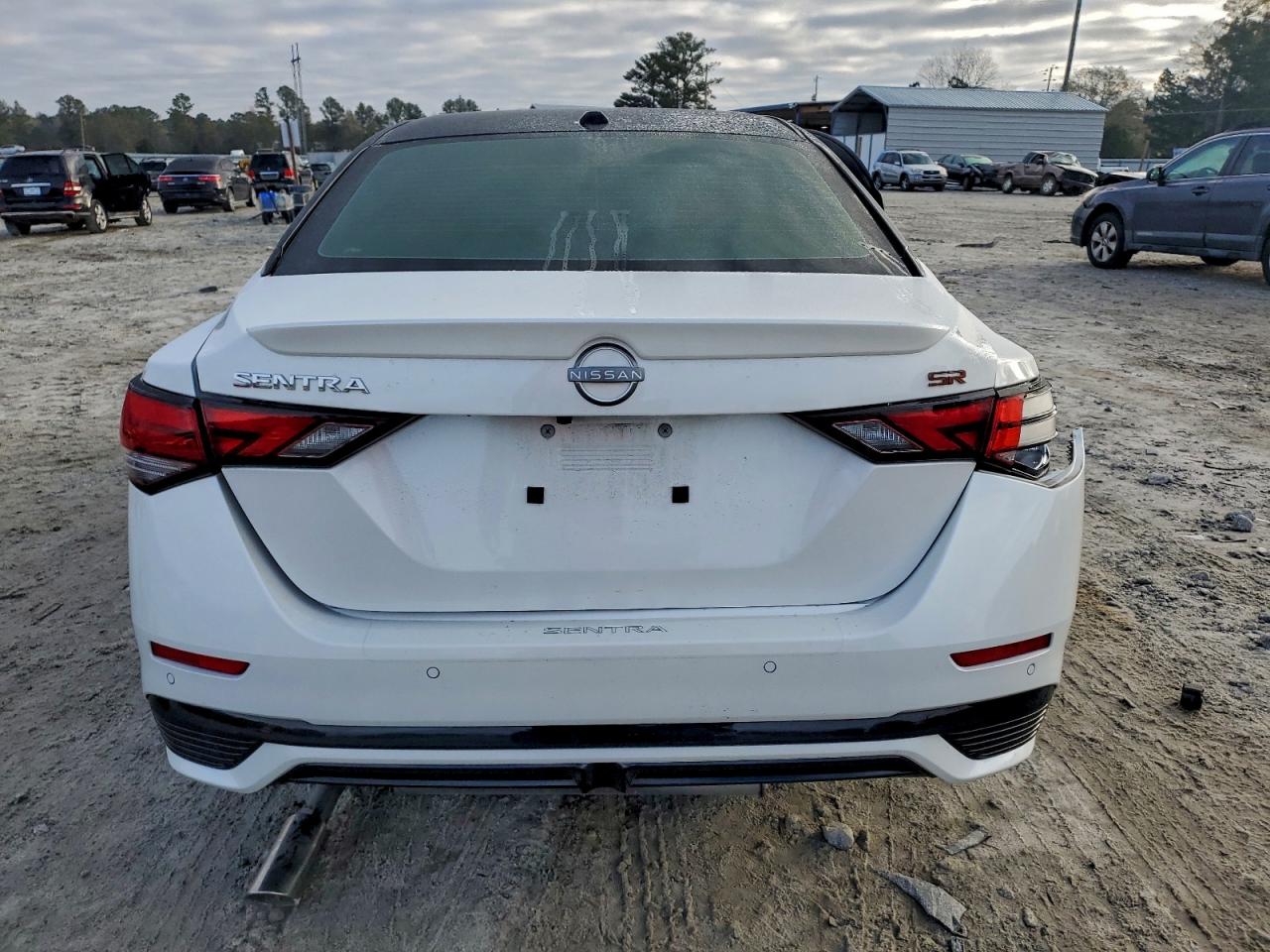 Nissan Sentra Sr Image 2