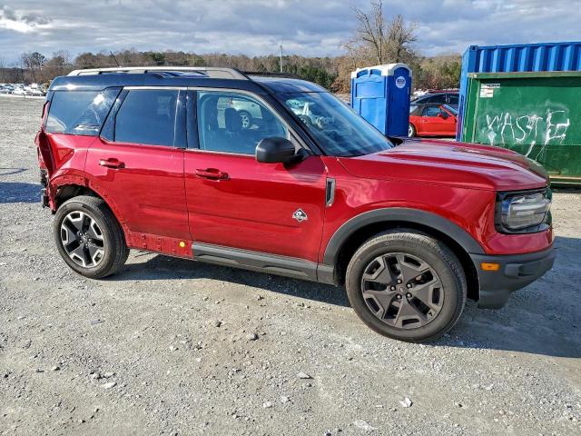 Ford Bronco Outer Banks Image 13