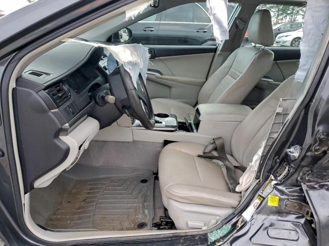 Toyota Camry Hybrid Image 2