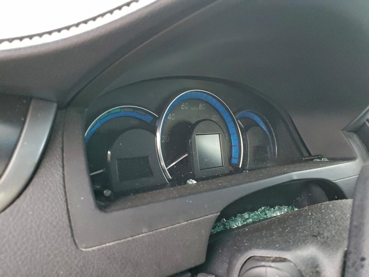 Toyota Camry Hybrid Image 11