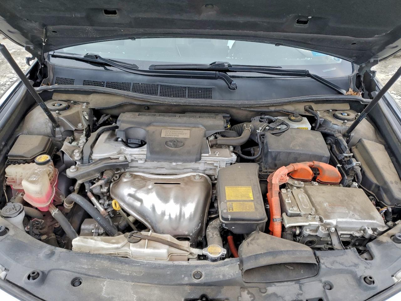 Toyota Camry Hybrid Image 7