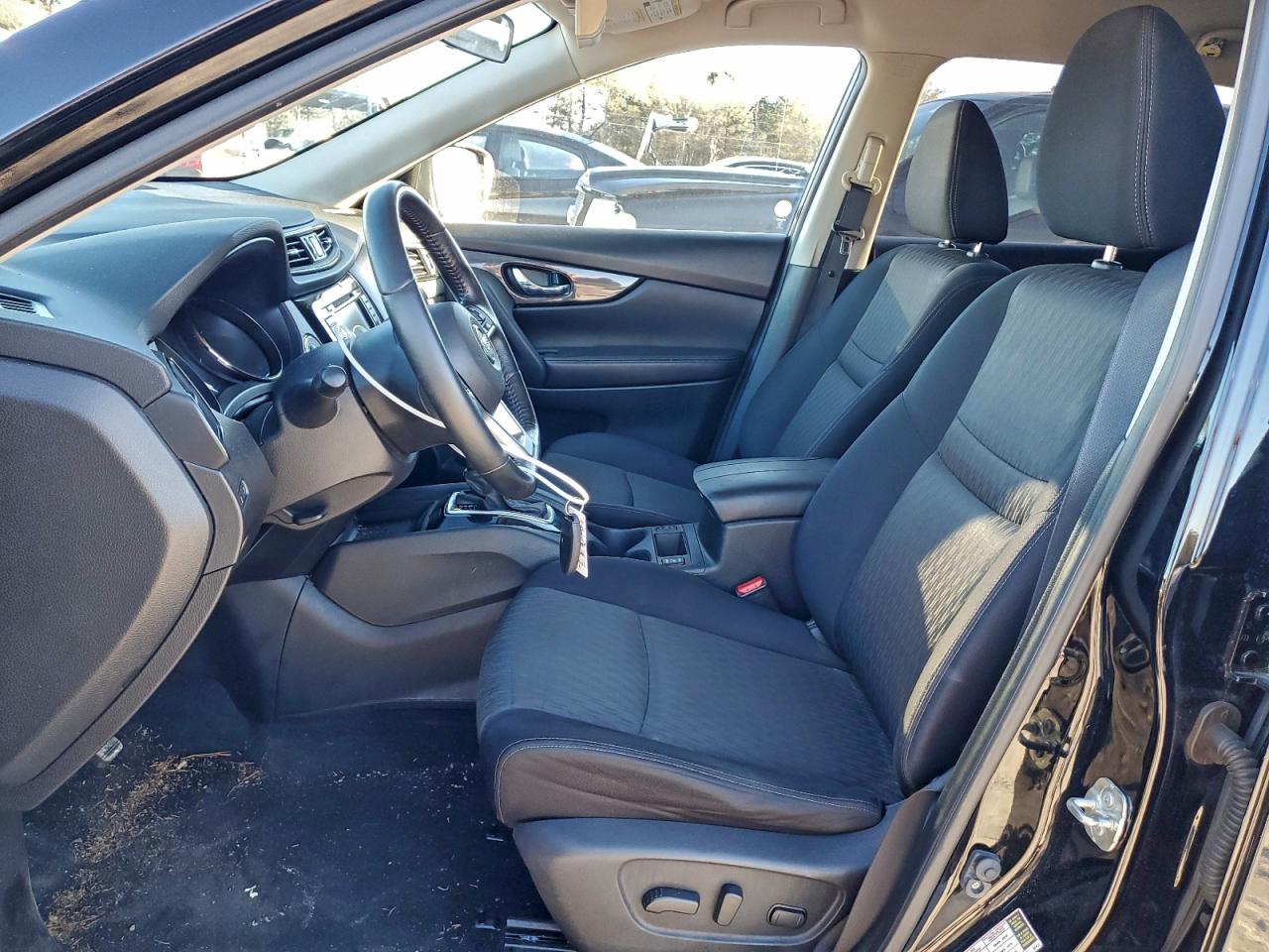 Nissan Rogue S Image 6