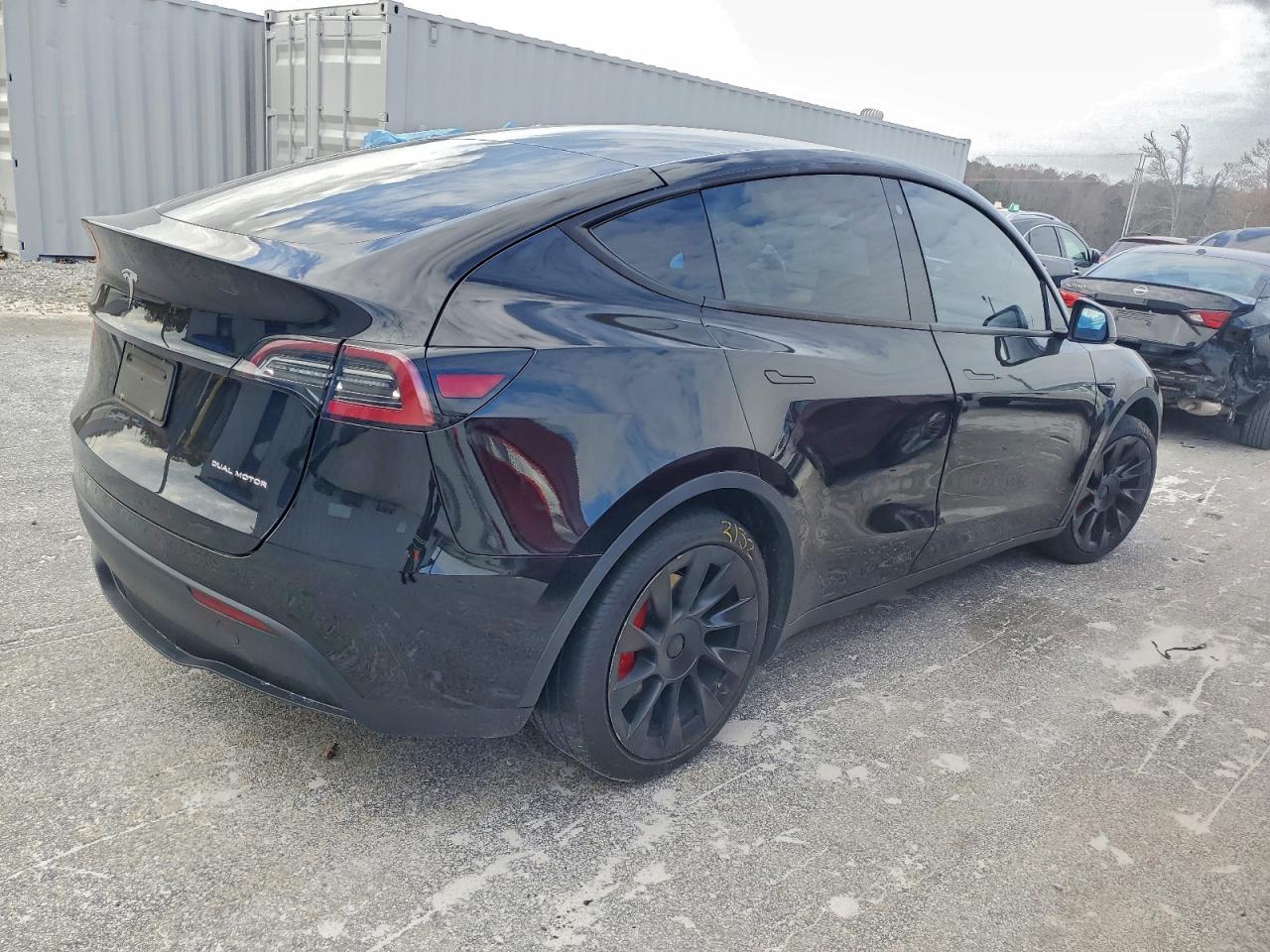 Tesla Model Y Image 10