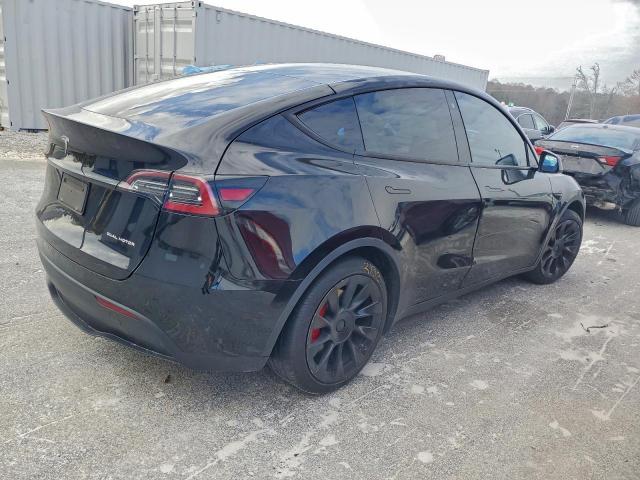 Tesla Model Y Image 10