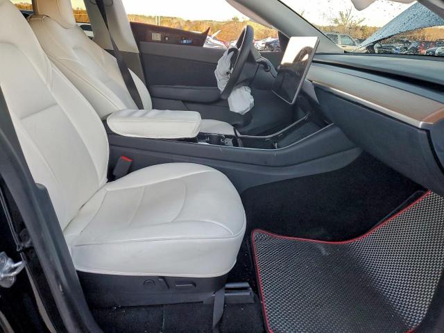 Tesla Model Y Image 4