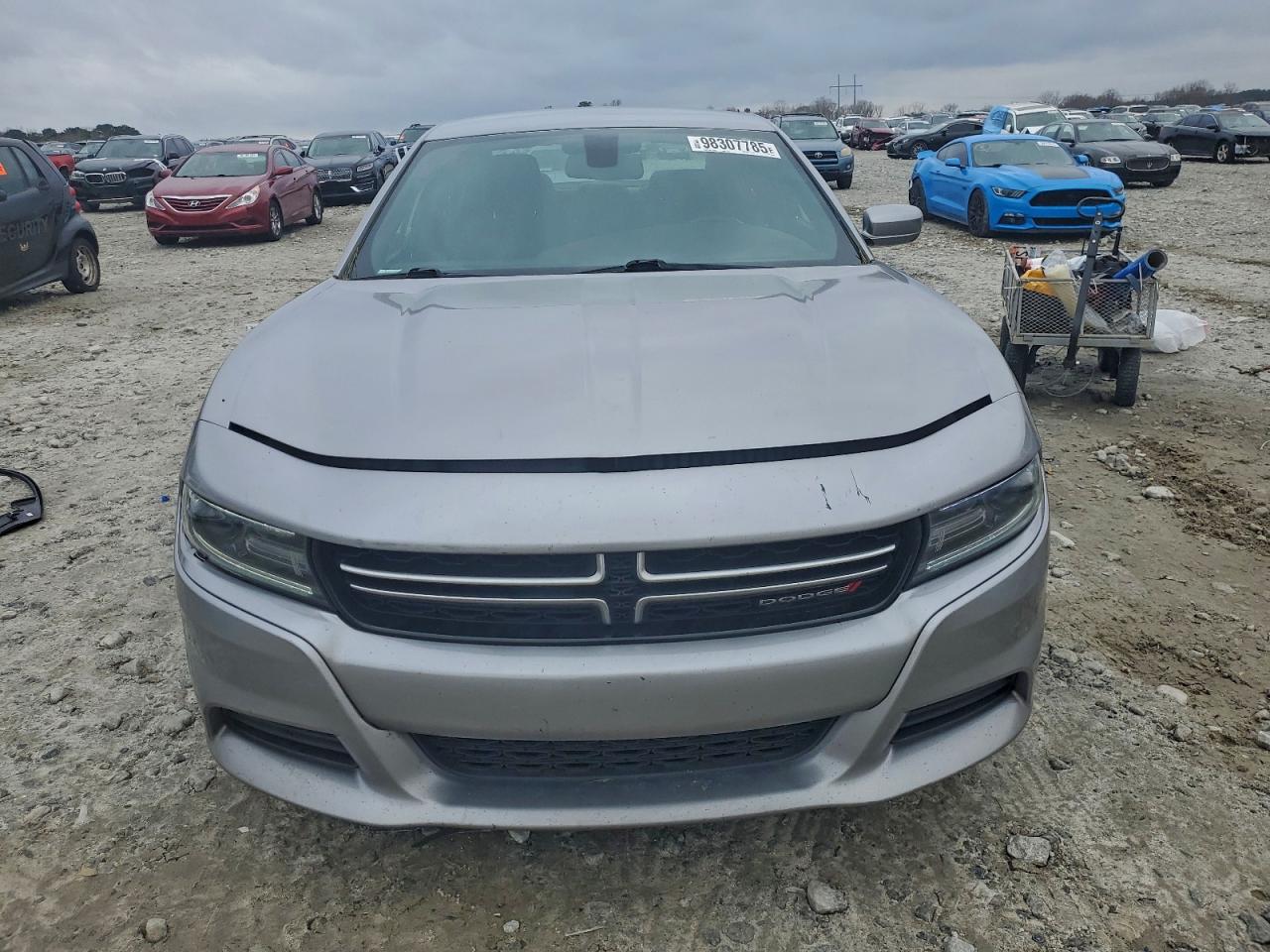 Dodge Charger Se Image 4