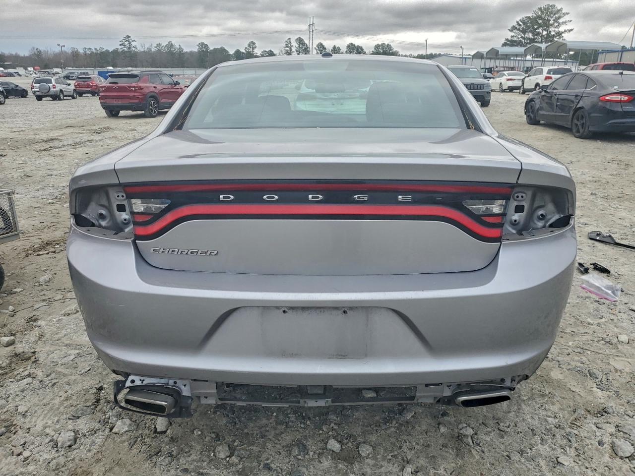 Dodge Charger Se Image 9