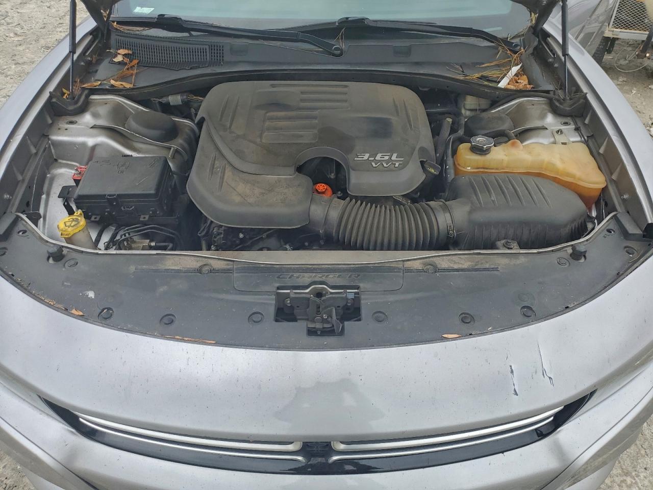 Dodge Charger Se Image 10