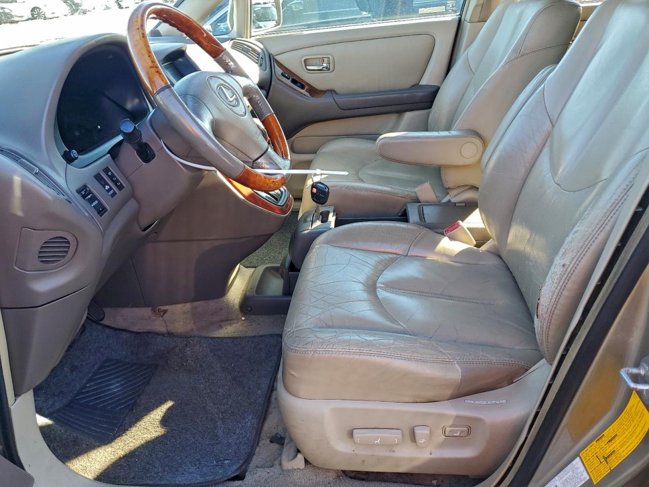 Lexus RX 300 Image 9