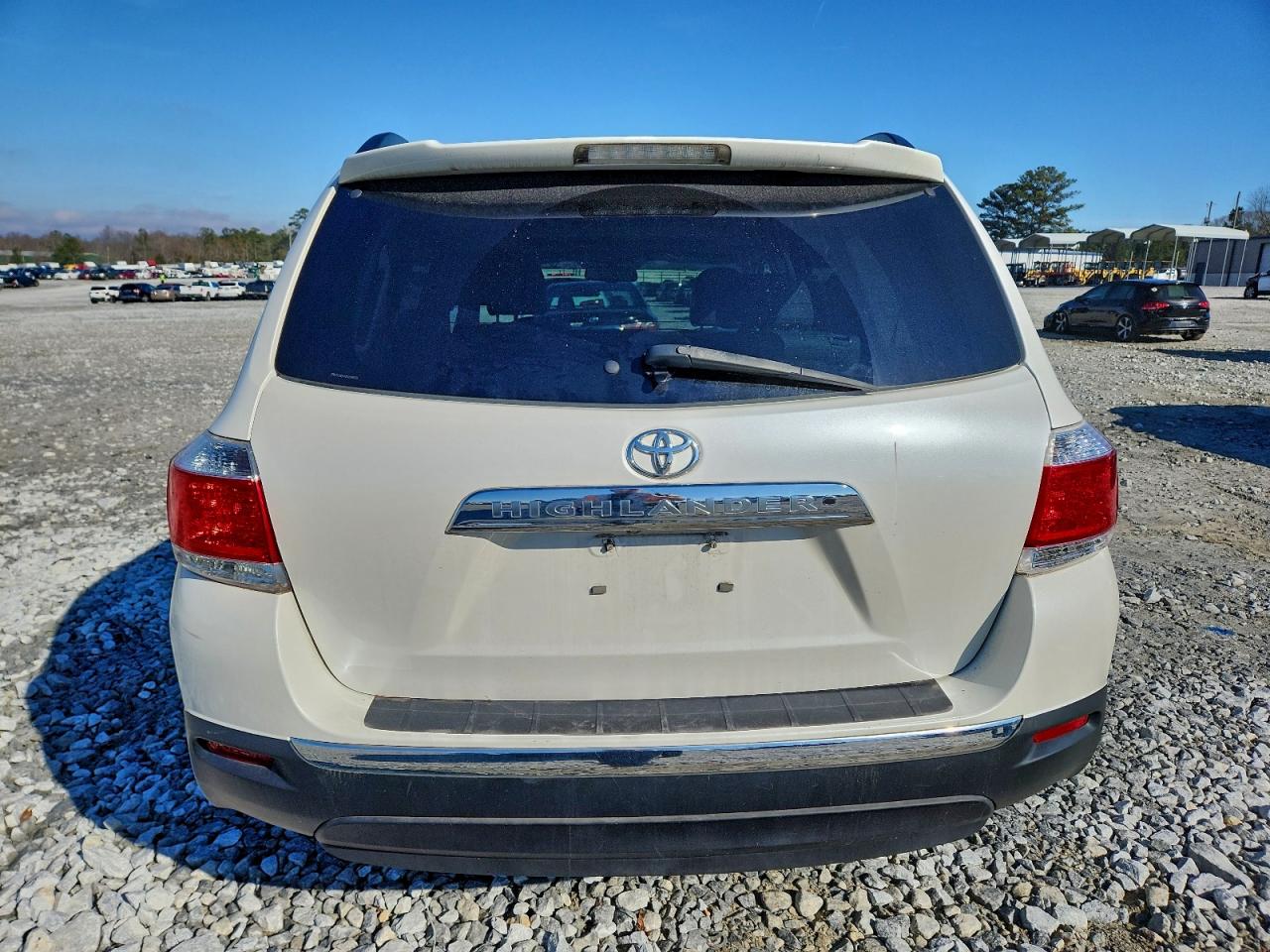 Toyota Highlander Base Image 5