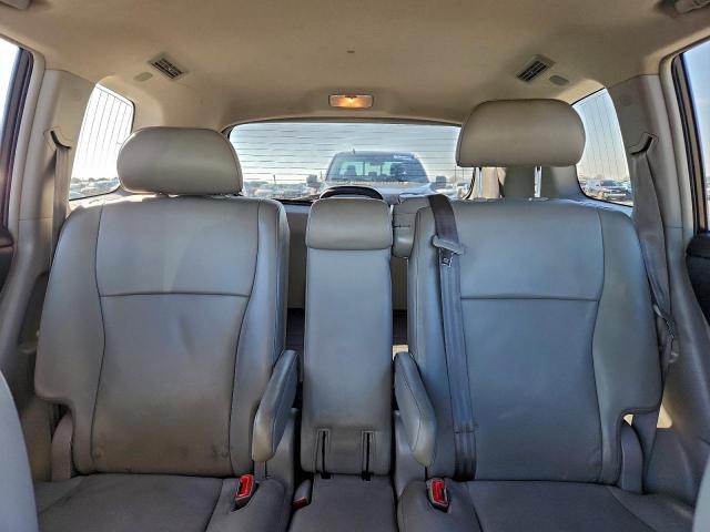 Toyota Highlander Base Image 8