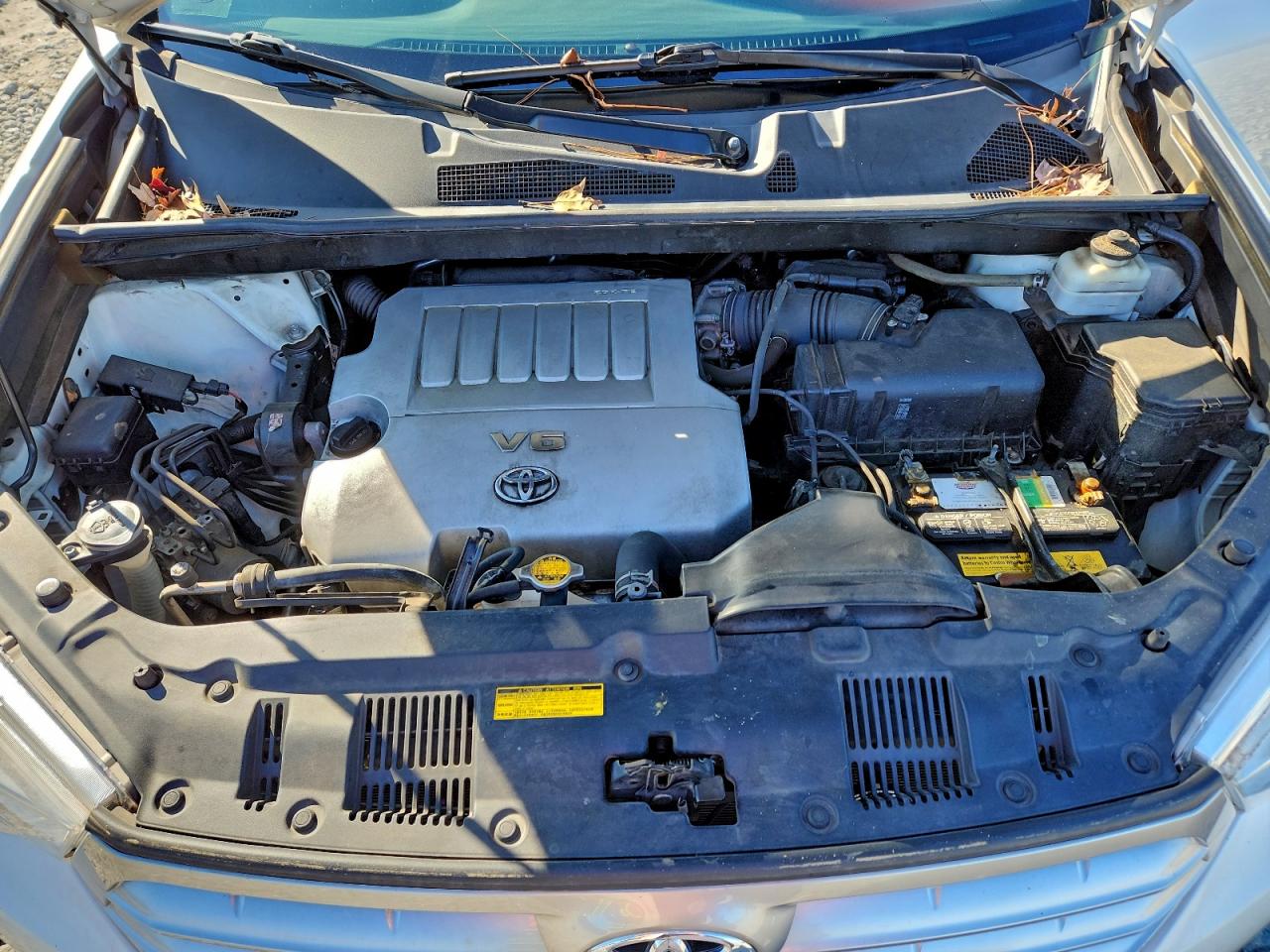 Toyota Highlander Base Image 13