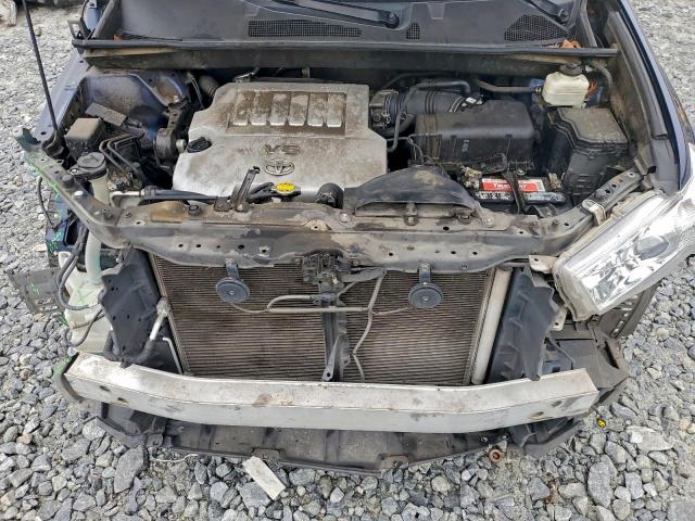 Toyota Highlander Base Image 12