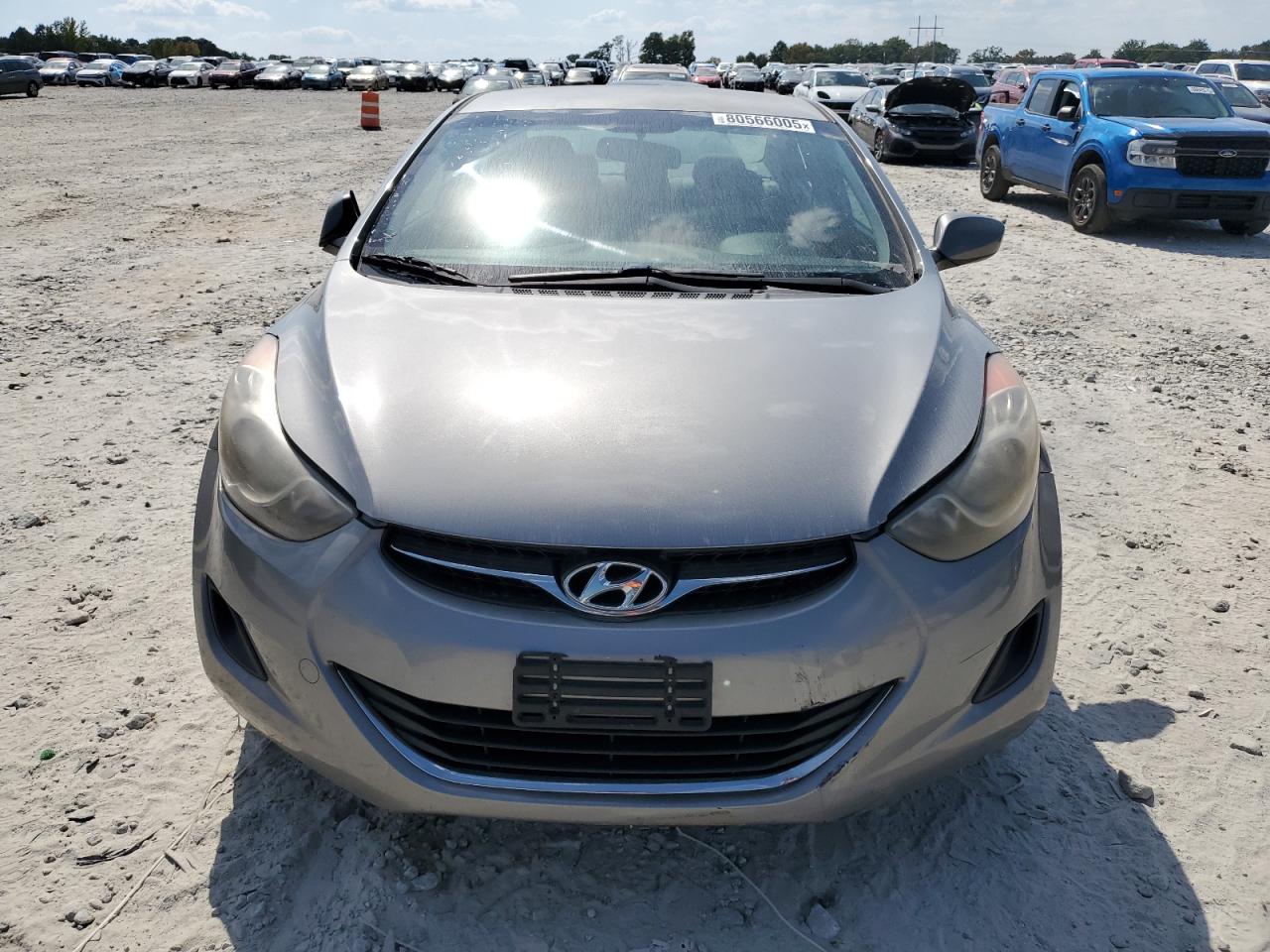 Hyundai ELANTRA Gls Image 2