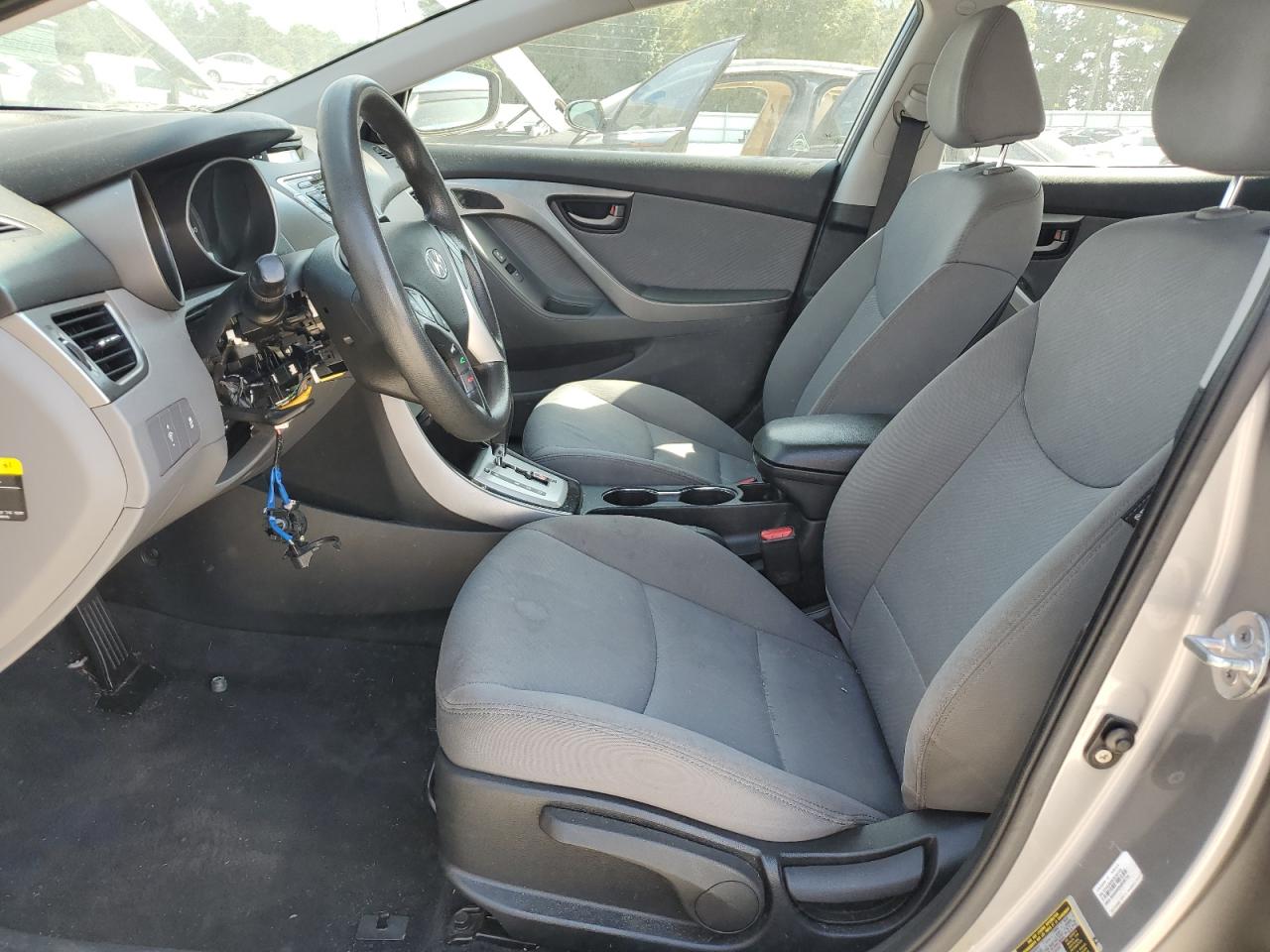 Hyundai ELANTRA Gls Image 7