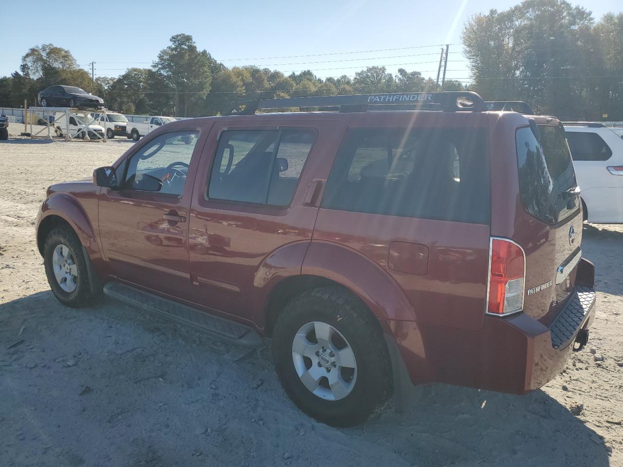 Nissan Pathfinder Le Image 3