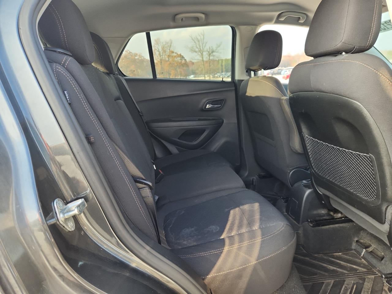 Chevrolet Trax Ls Image 12