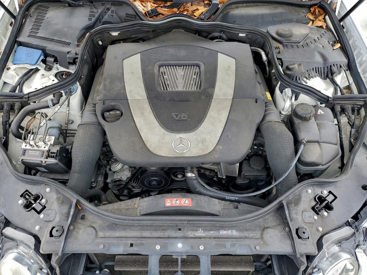 Mercedes-Benz E-Class 350 Image 12