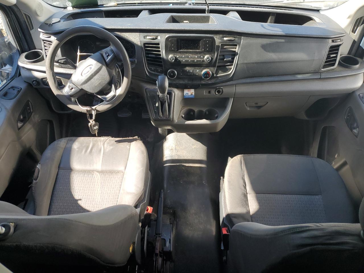 Ford Transit T-250 Image 9