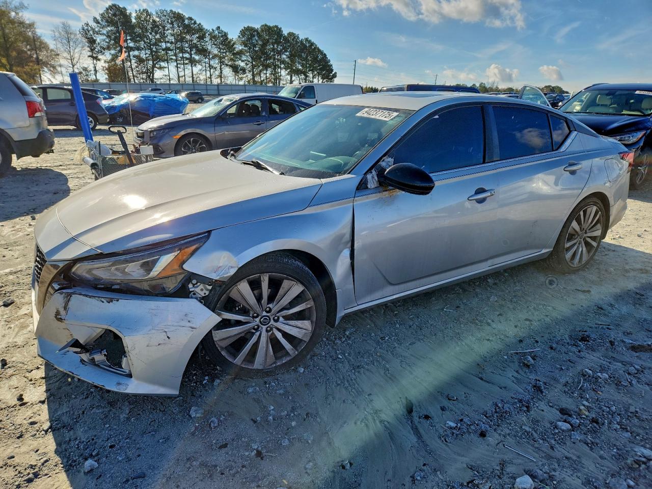 Nissan Altima Sr Image 1