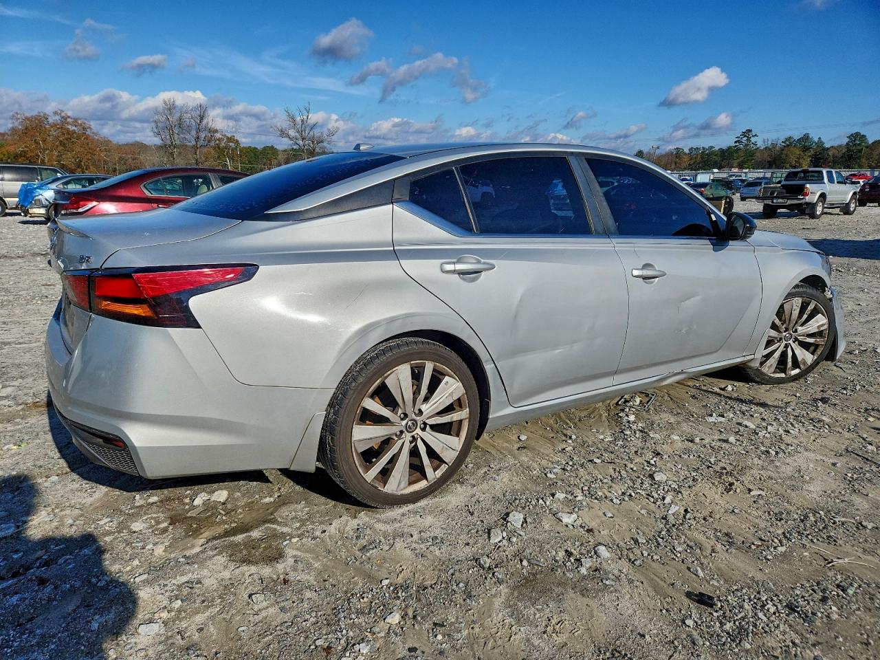 Nissan Altima Sr Image 9