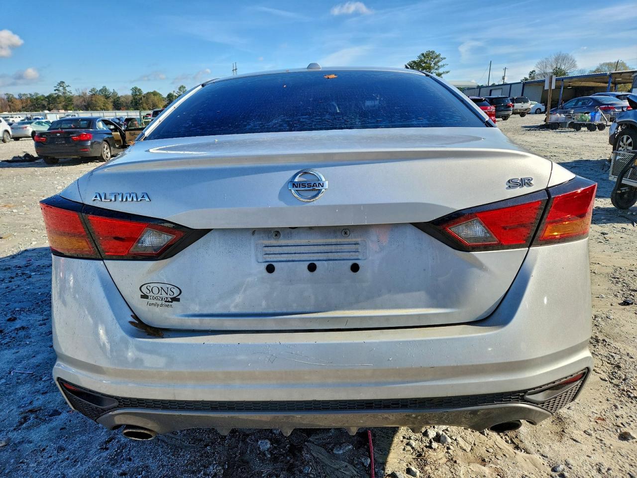 Nissan Altima Sr Image 10