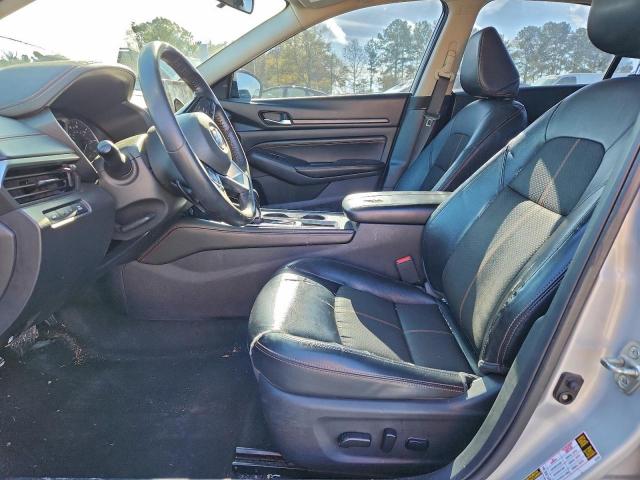 Nissan Altima Sr Image 4