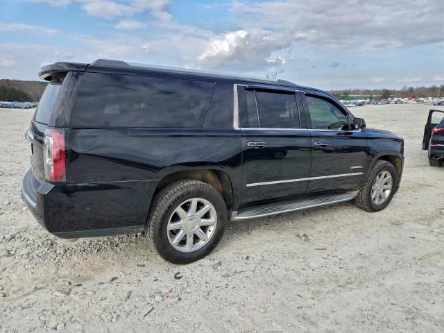 GMC Yukon Denali Image 2