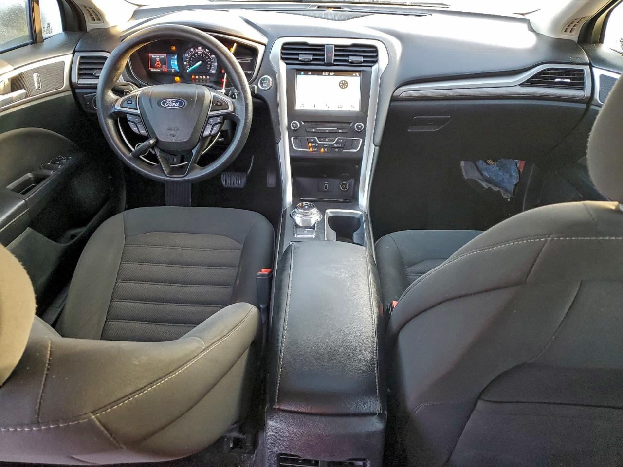 Ford Fusion Se Image 10