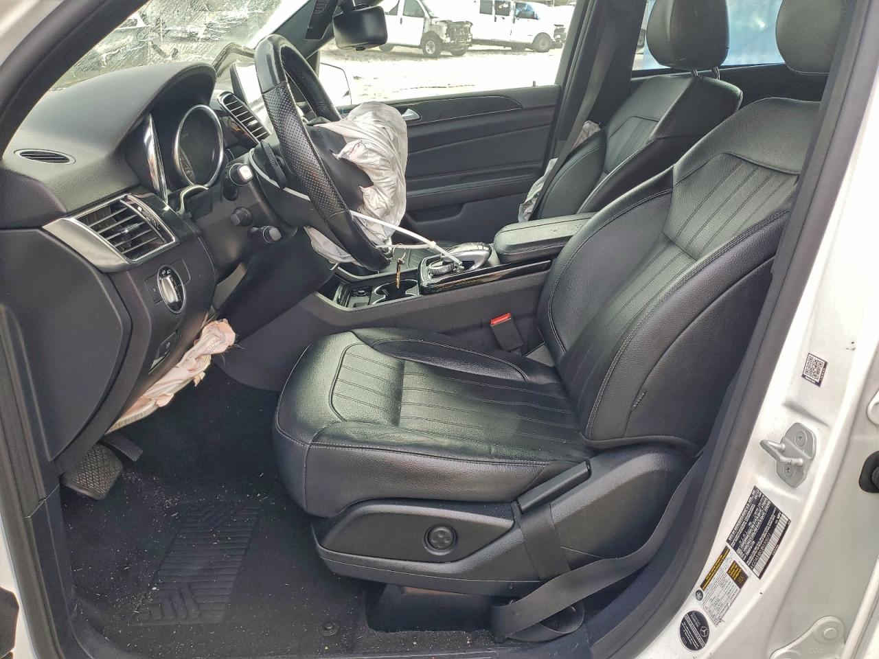 Mercedes-Benz GLE 350 Image 13