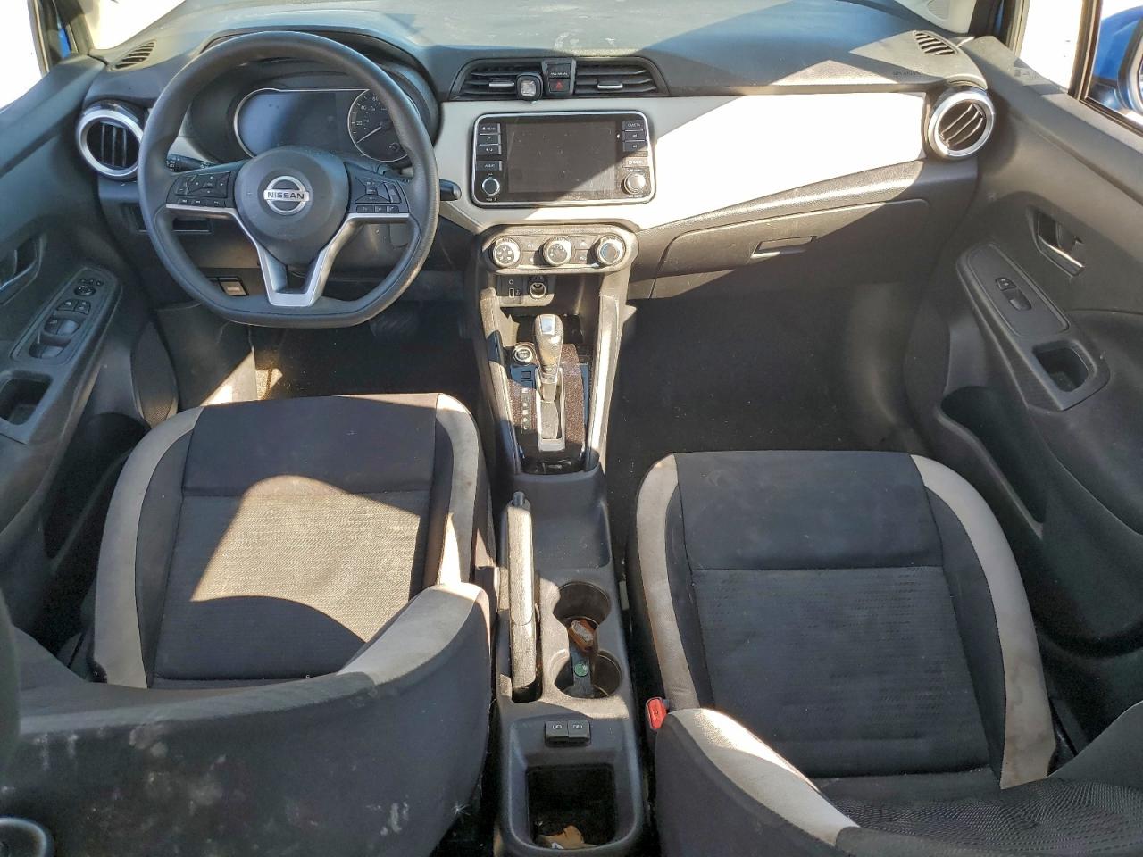 Nissan Versa Sv Image 7