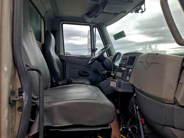 International 4300 4300 Image 4