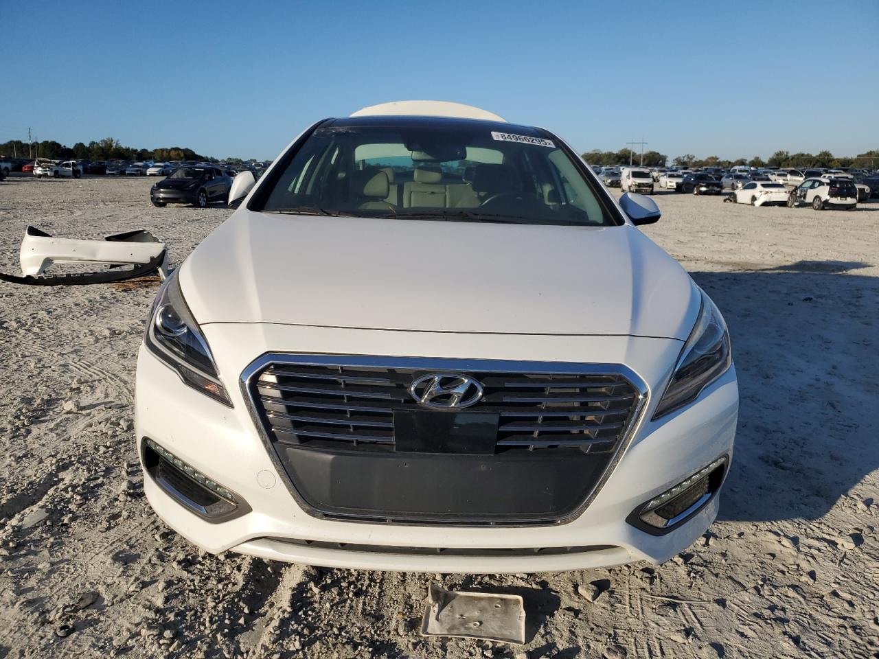 Hyundai SONATA Hybrid Image 2