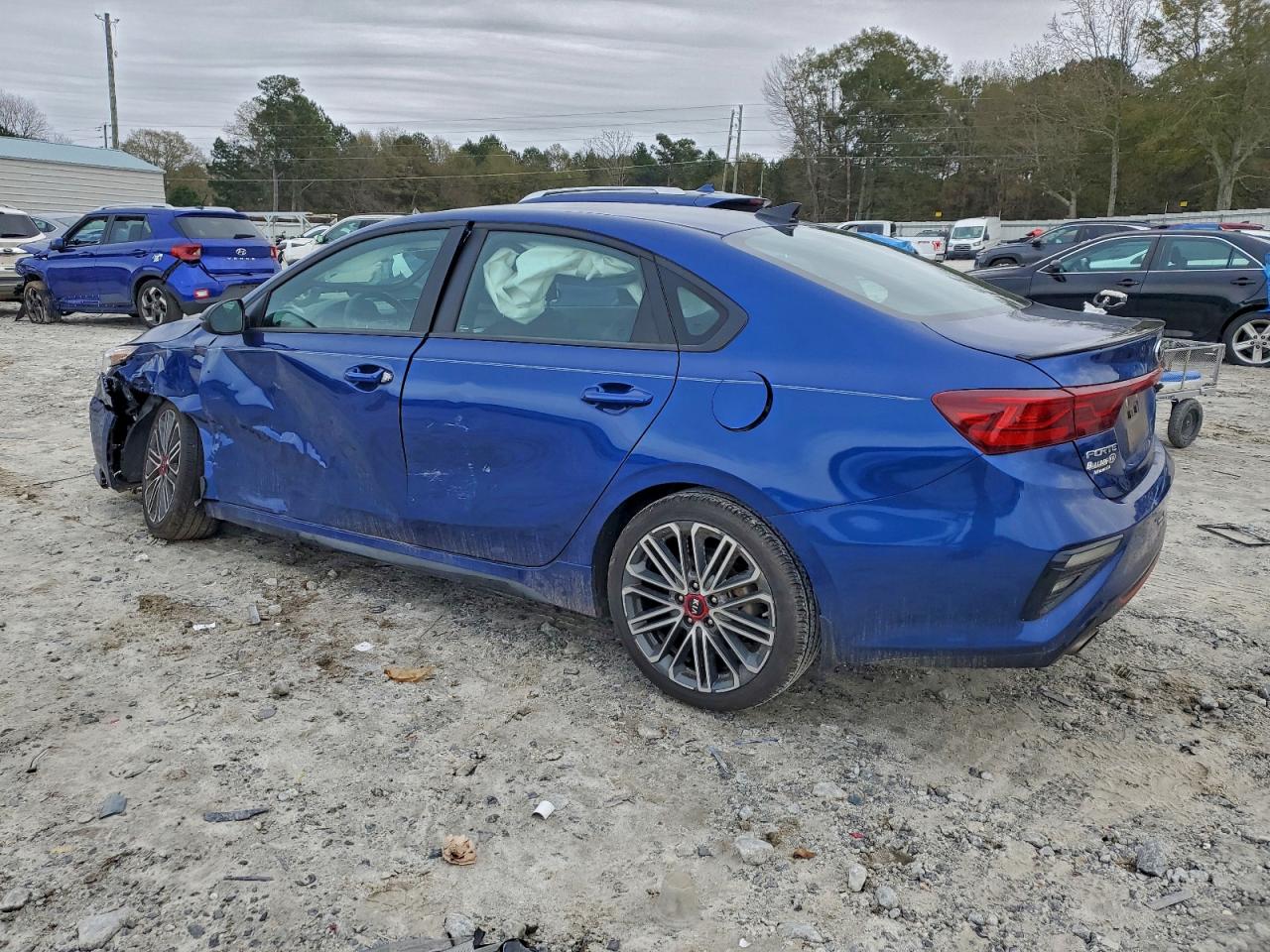Kia Forte Gt Image 3