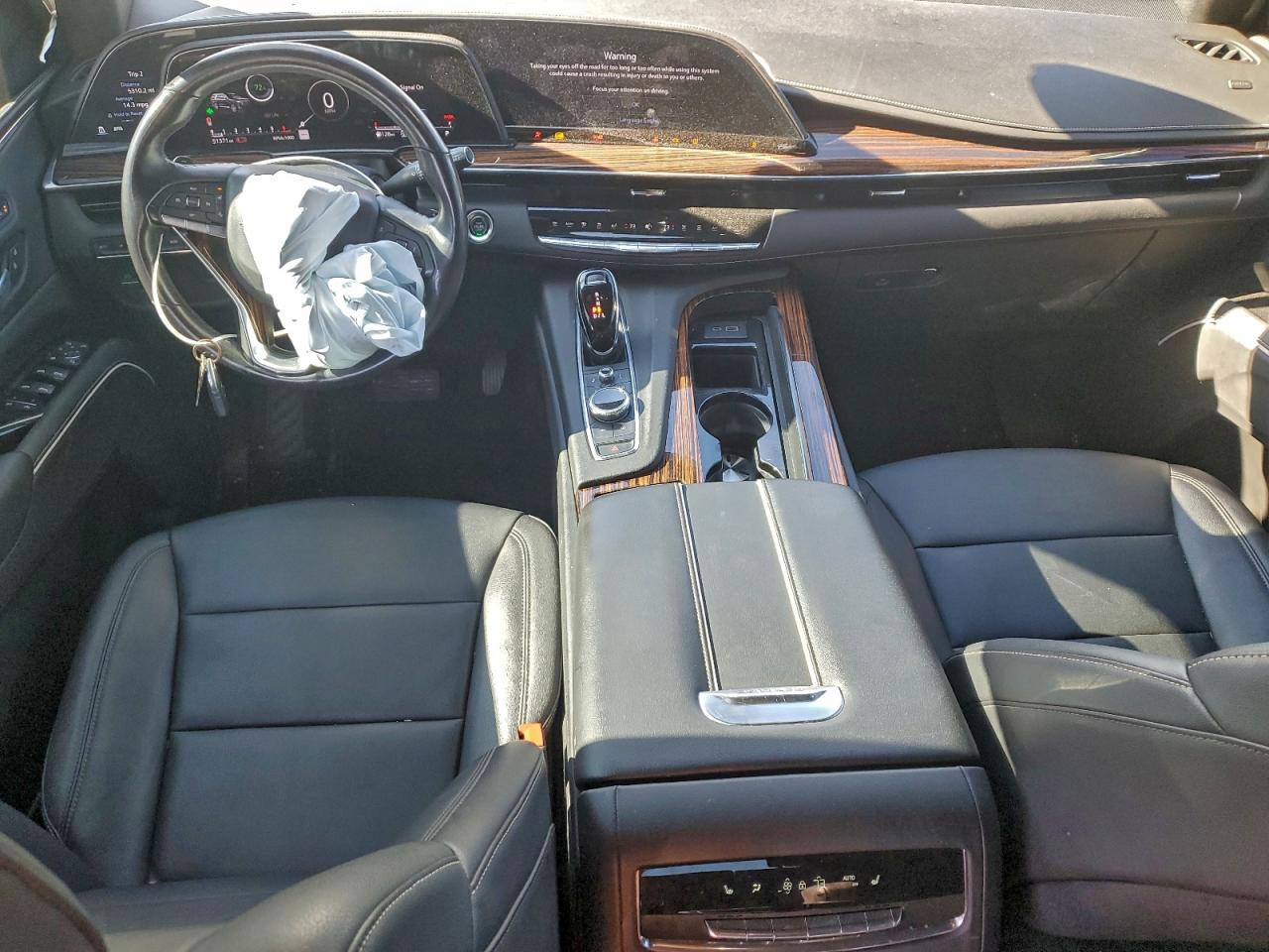 Cadillac Escalade Luxury Image 5