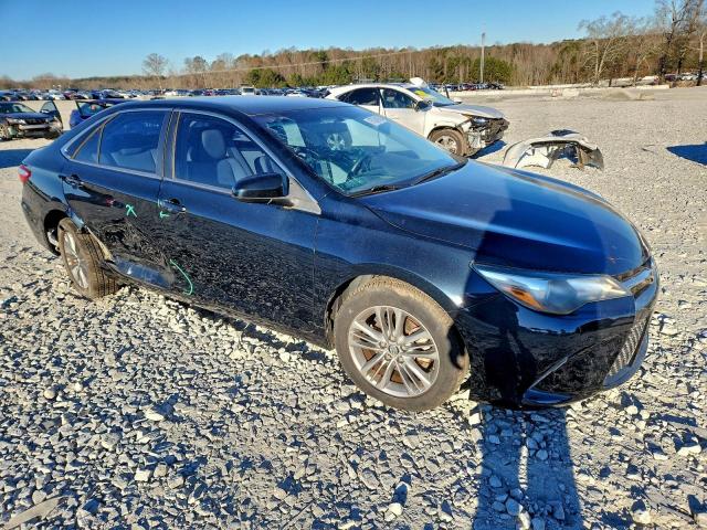 Toyota Camry Le Image 3