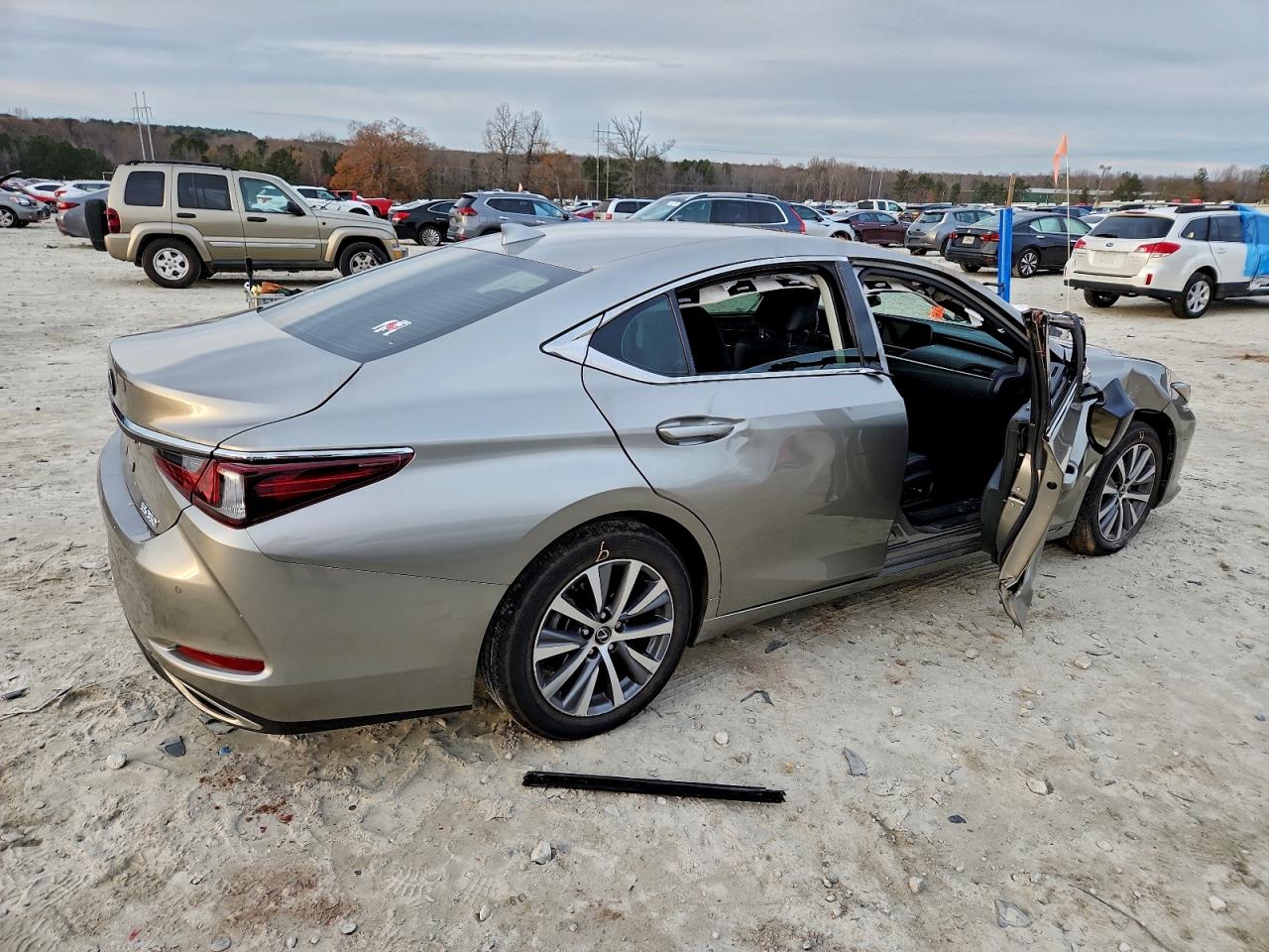 Lexus Es 350 Base Image 4