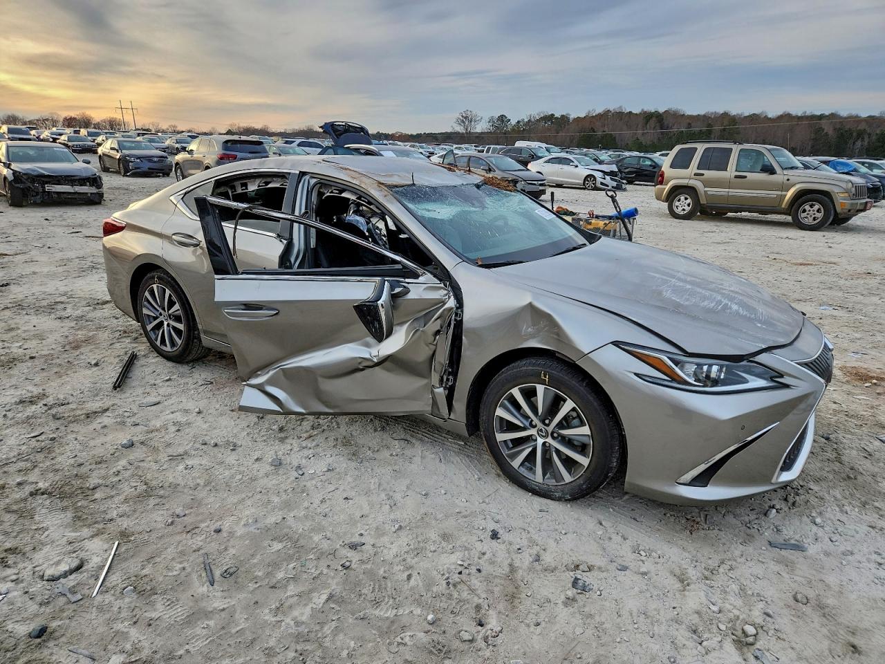 Lexus Es 350 Base Image 2