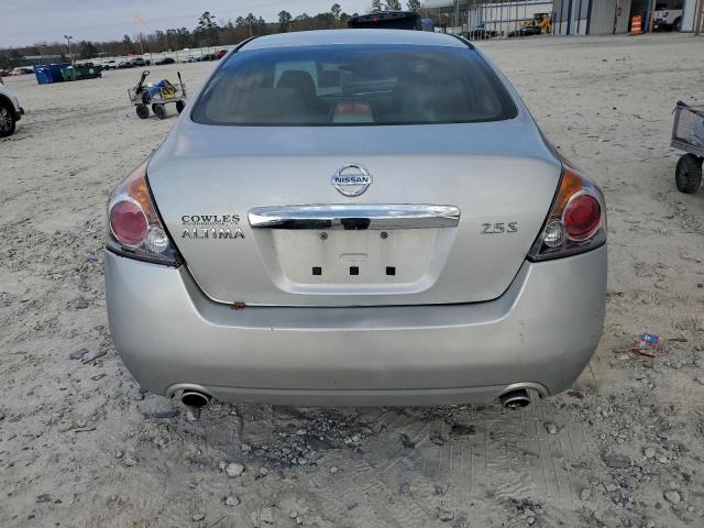 Nissan Altima Base Image 8